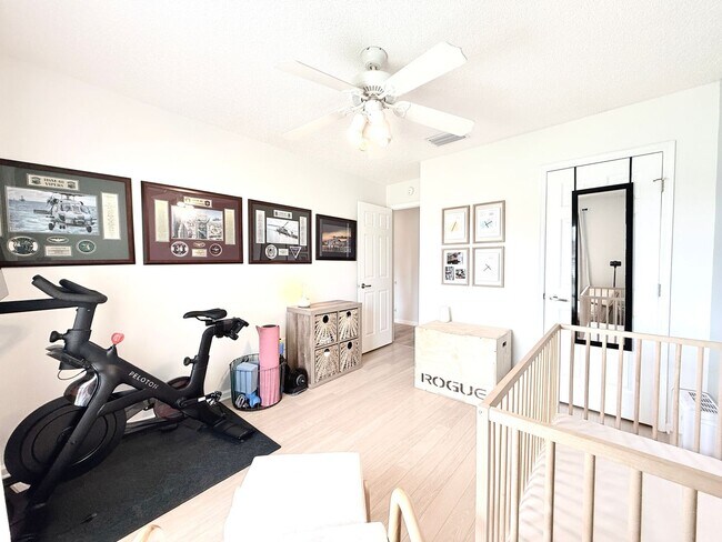 Building Photo - Stylish 4BR Home Minutes from Everything