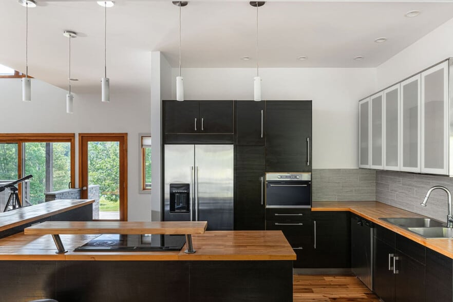 Building Photo - 1162 Sanford Hollow Rd