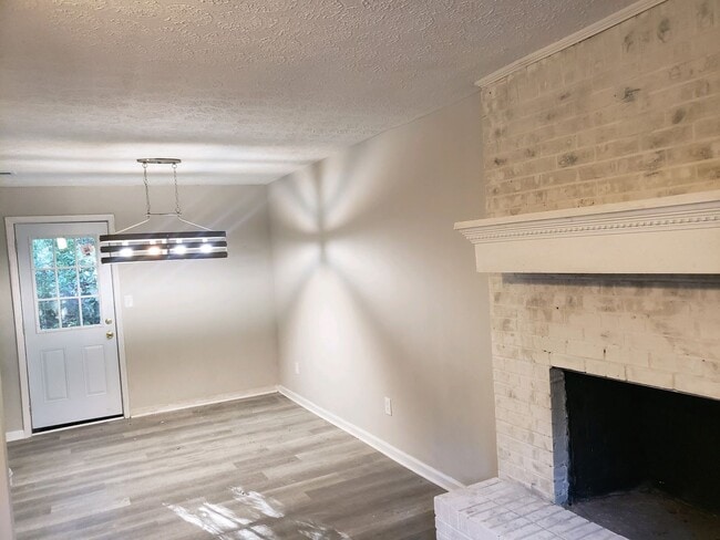 Building Photo - Newly Renovated three bedroom two bath home