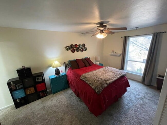 Building Photo - 3 Bedroom Townhouse Minutes from Canyons