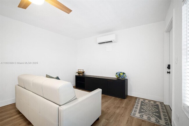 Building Photo - 9241 Collins Ave