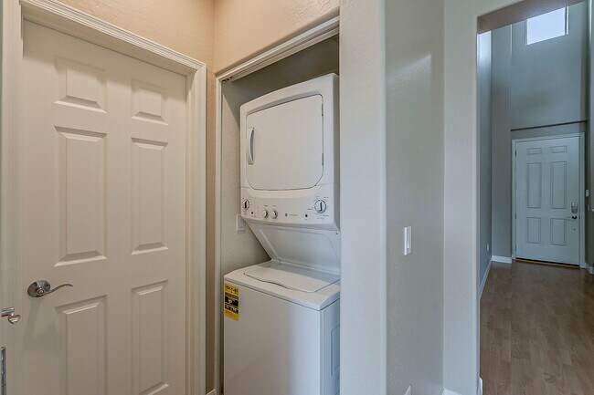 Building Photo - Modern Desert Living in the Heart of Downtown with PRIVATE GARAGE!!