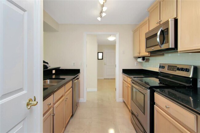 Building Photo - 345 Bayshore Blvd