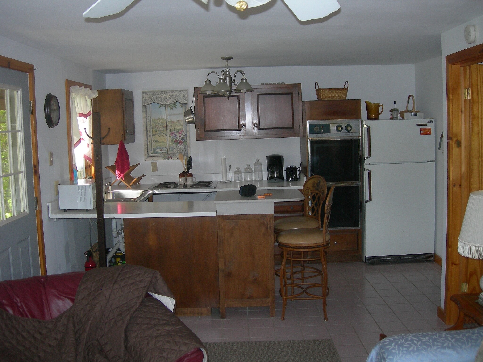 Building Photo - 1406 Summerhill Rd
