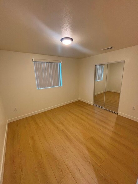 Building Photo - 6210 Brynhurst Ave