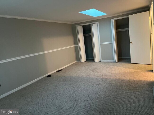 Building Photo - 3105 Trinity Ct