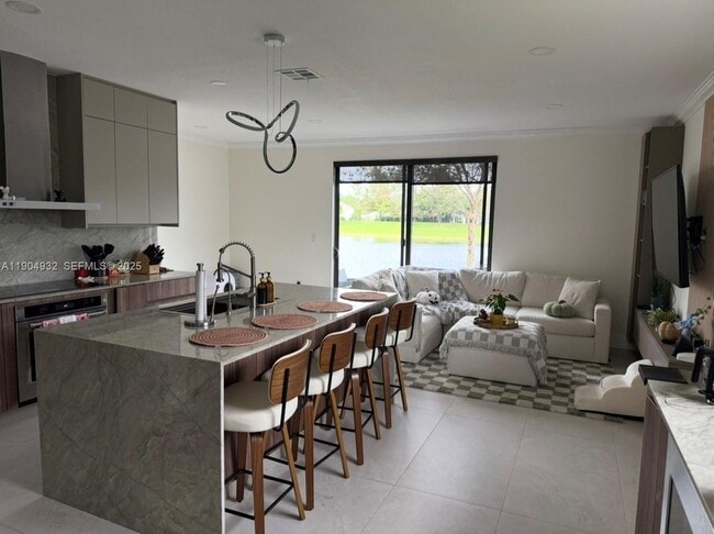 Building Photo - 481 NE 194th Terrace