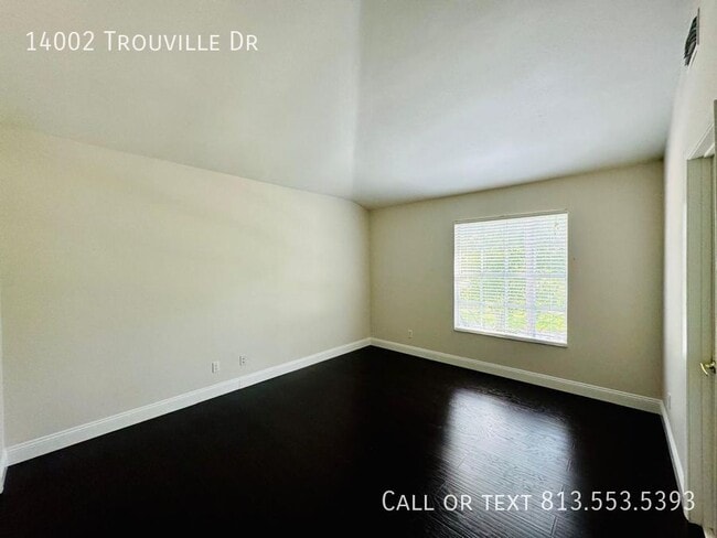 Building Photo - 14002 Trouville Dr