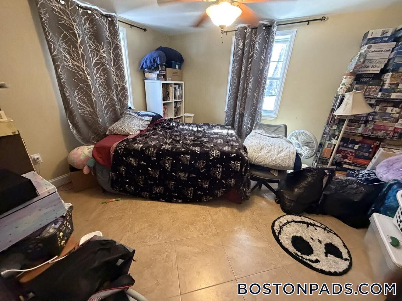 Building Photo - 1 Colonial Dr