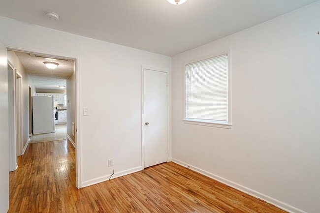 Building Photo - 121 Highland Dr