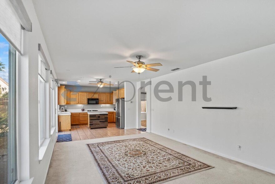 Building Photo - 2433 Pearlite Way