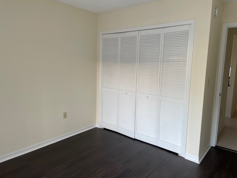 Building Photo - 3211 Sabal Palms Ct