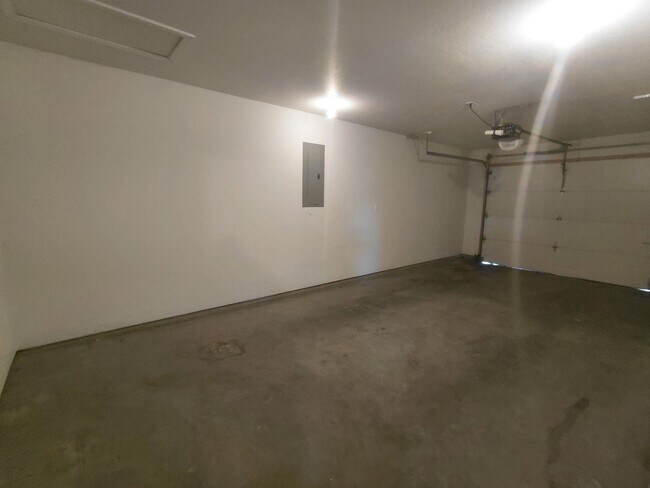 Building Photo - 16095 Holy Cross Ln