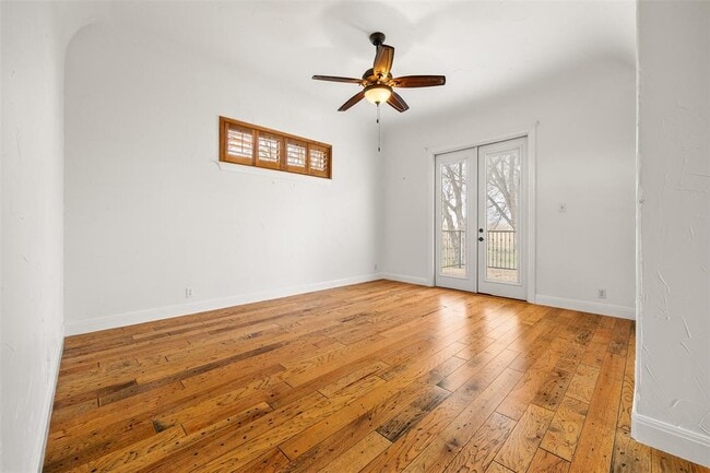 Building Photo - 322 Lake Placid Dr