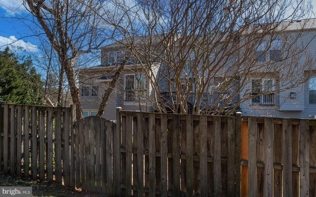 Building Photo - 4303 Cider Barrel Ct