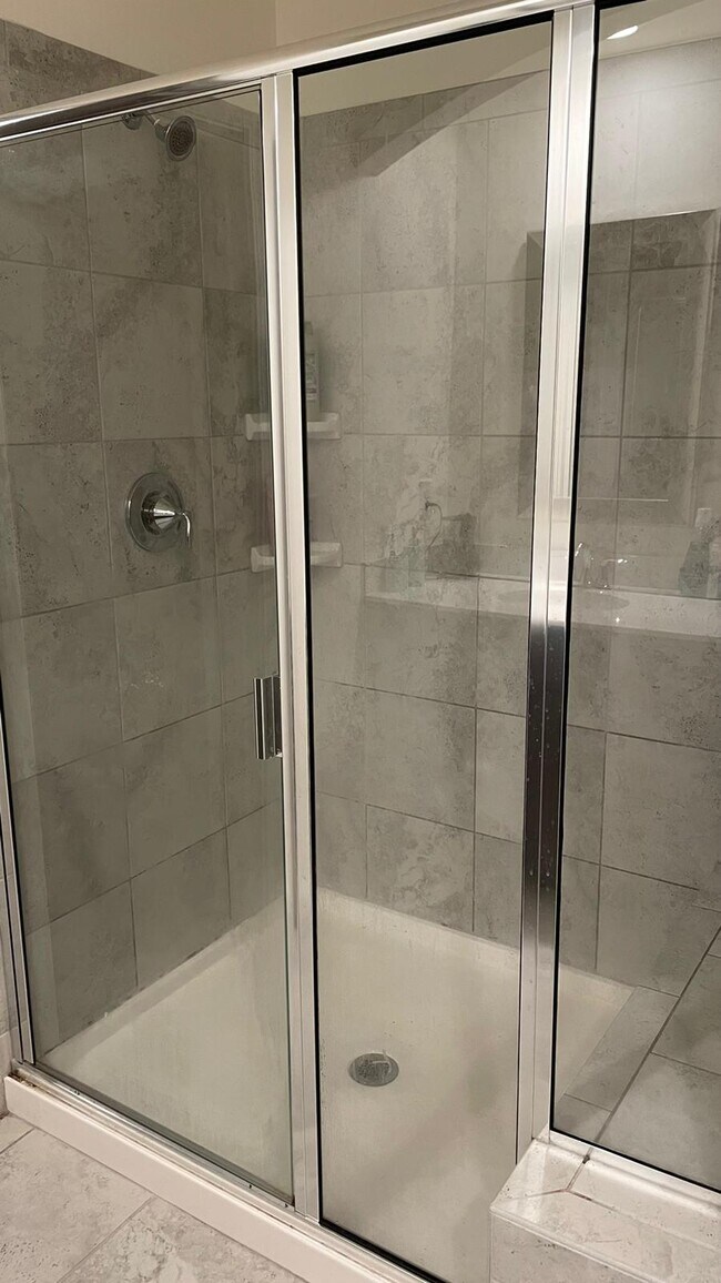 Building Photo - Trivium