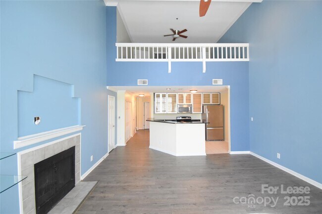 Building Photo - 509 N Graham St