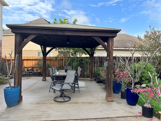 Building Photo - 2311 Echo Harbor Dr