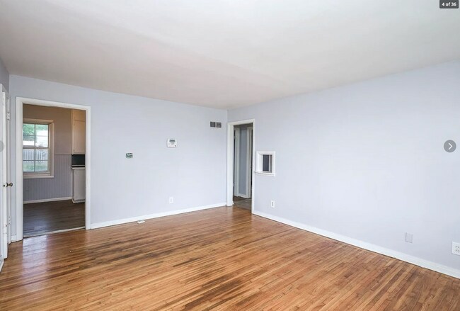 Building Photo - 2620 N Poplar St