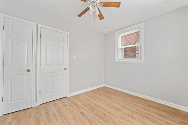 Building Photo - ???UPDATED 3 BEDROOMS AND 1BATH HOME WITH ...