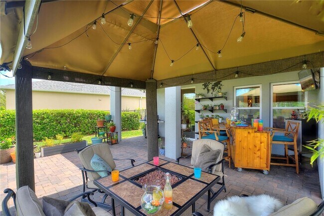 Building Photo - 17988 Passionflower Cir
