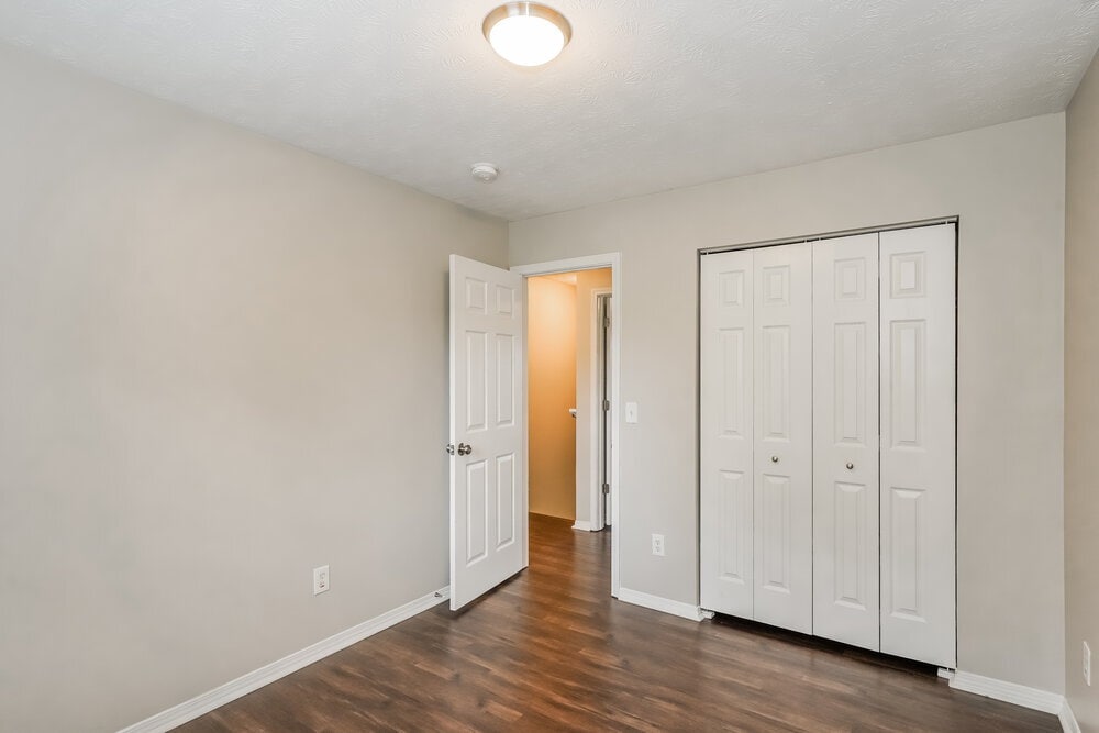 Building Photo - 2878 Creekbend Dr