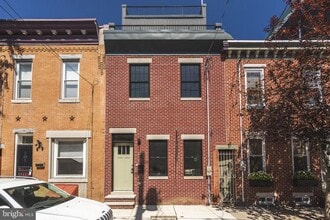 Building Photo - 2005 Kater St