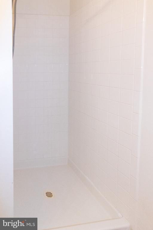 Building Photo - 7505 Calderon Ct