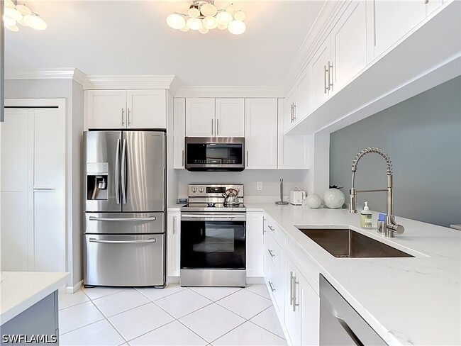 Building Photo - 3685 Amberly Cir