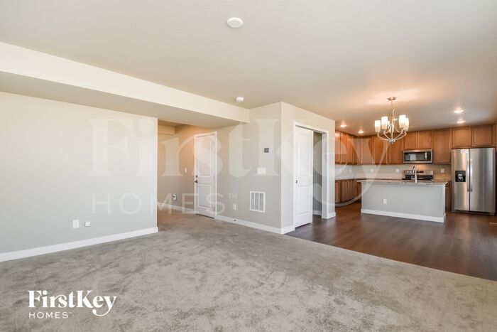 Building Photo - 10178 Luneth Dr