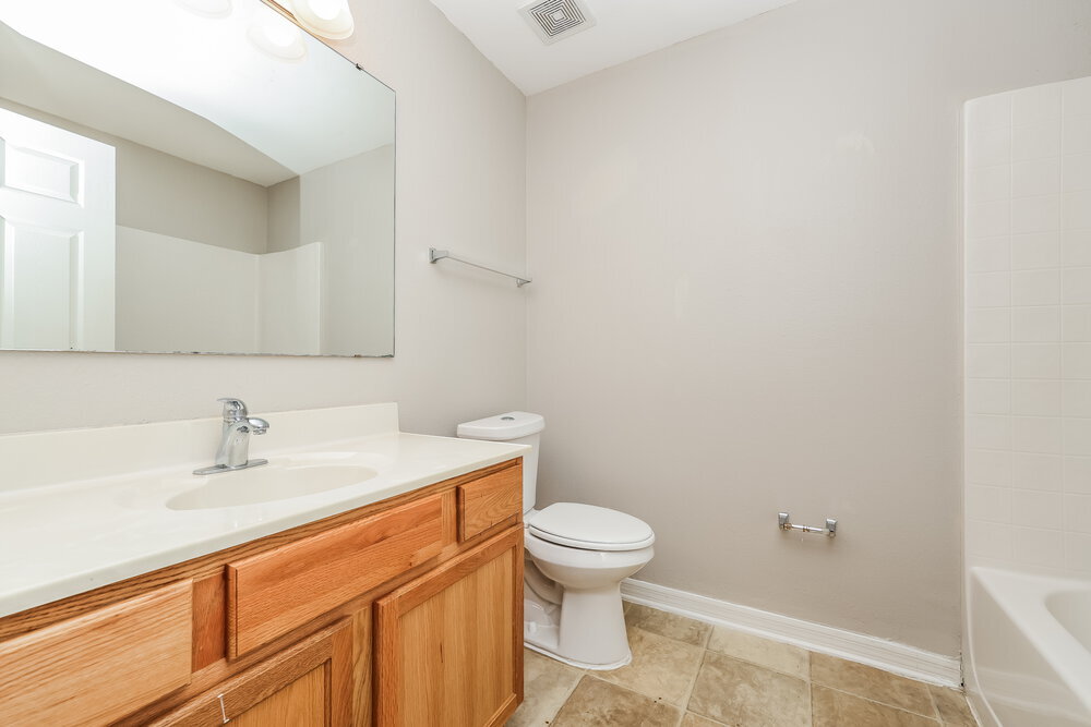 Building Photo - 11426 Ivy Flower Loop