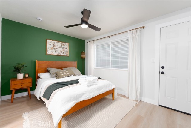 Building Photo - 1043 E Palmyra Ave