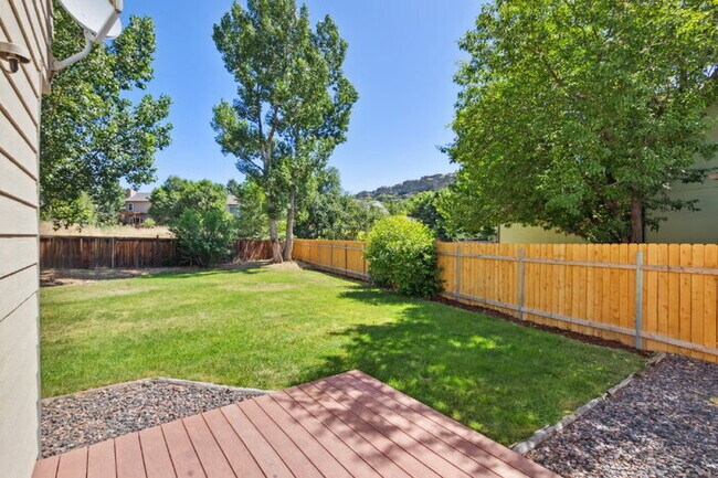 Building Photo - 6067 Wisteria Dr