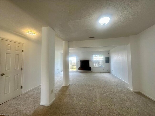 Building Photo - 255 Mannings Ln