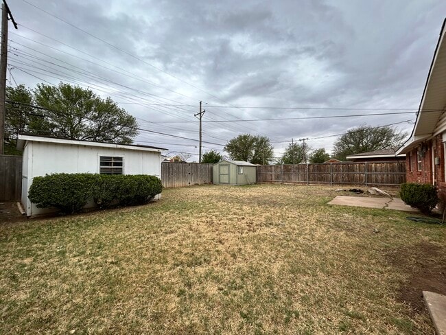 Building Photo - 2119 57th St
