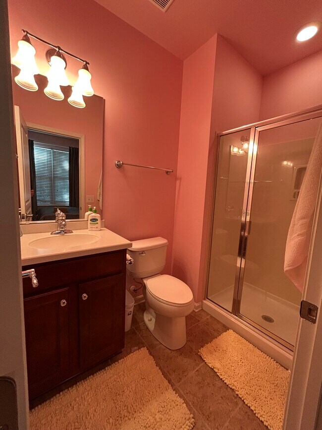 Building Photo - 1070 Drayton Ct