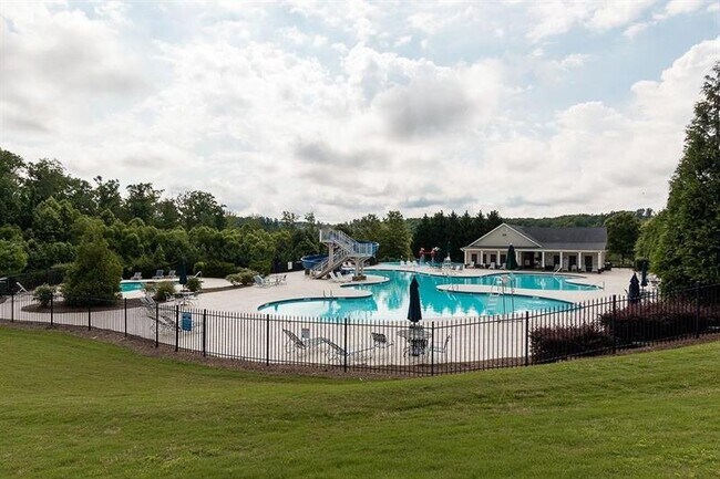 Building Photo - 2088 Towne Mill Ave