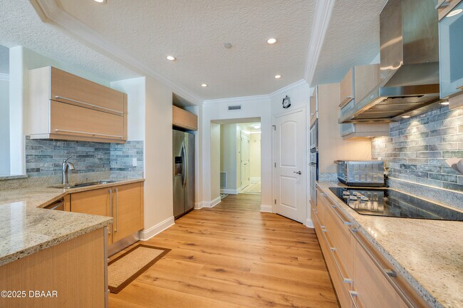 Building Photo - 3245 S Atlantic Ave