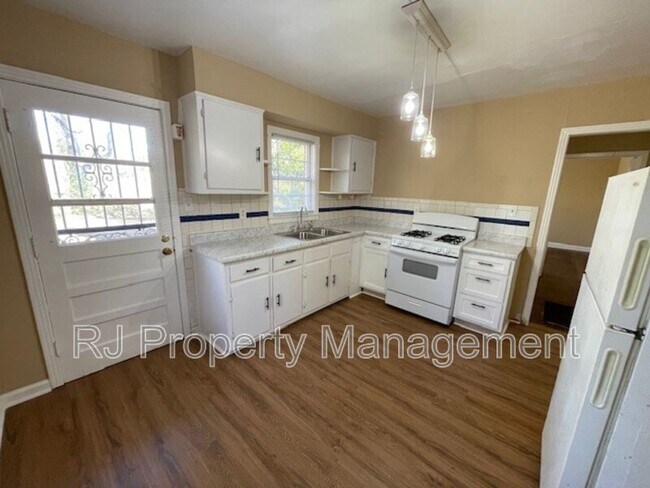 Building Photo - 3542 Millington Rd