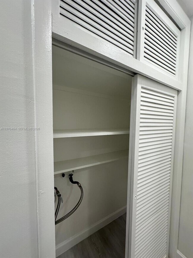 Building Photo - 2838 Madison St