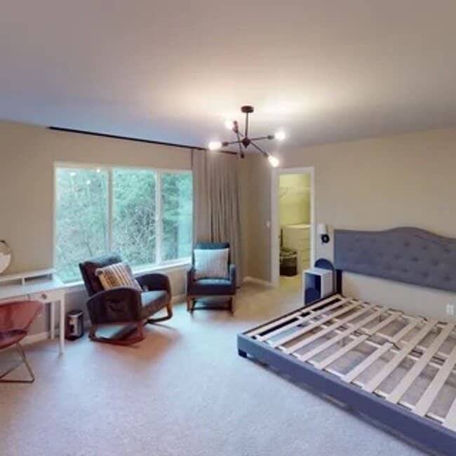 Building Photo - This Shy Creek Neighborhood 4 bed, 3 bath home has abundant space with a functional layout.