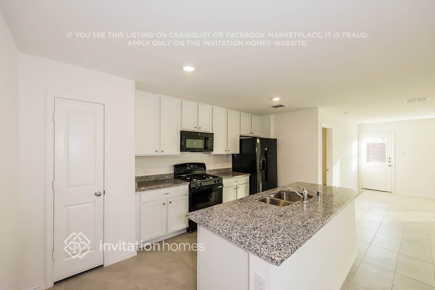 Building Photo - 2309 Ava Dr