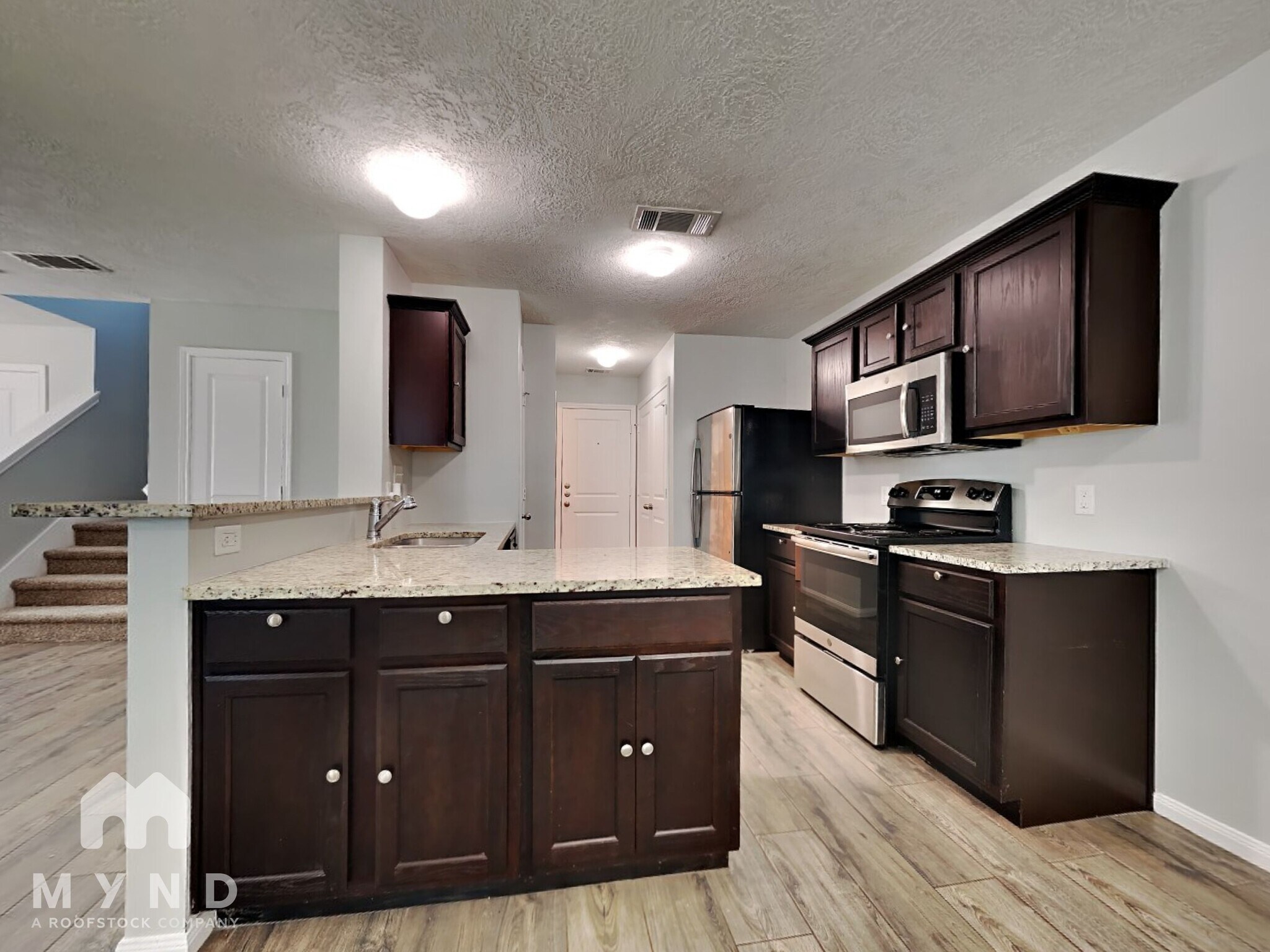 Building Photo - 3984 Frontier Rd