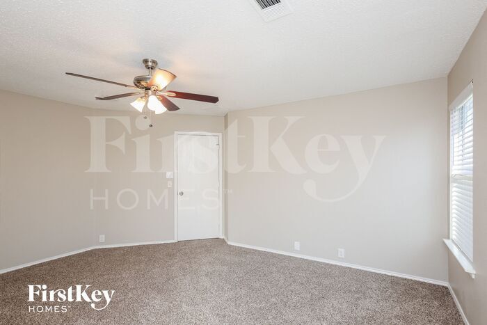 Building Photo - 1402 Caleo Dr