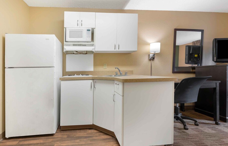 Building Photo - Furnished Studio-Austin - Northwest - Lake...