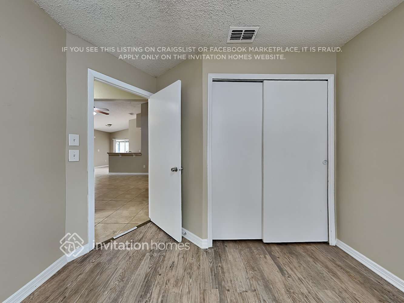 Building Photo - 2825 Mnr Hl Dr