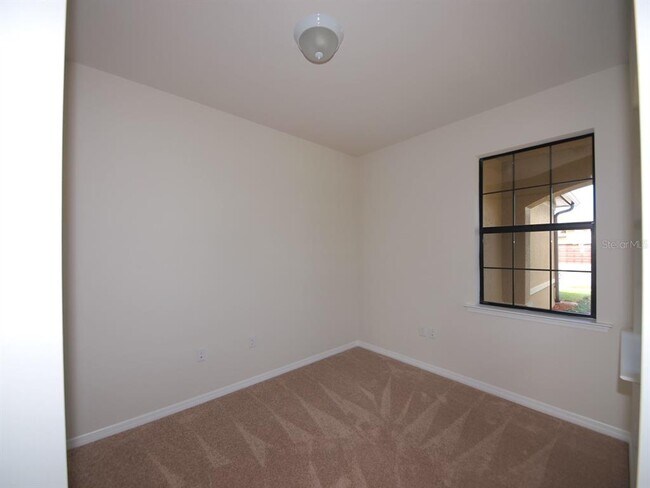 Building Photo - 19224 Isadora St