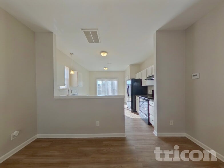 Building Photo - 1309 Peach Park Ln