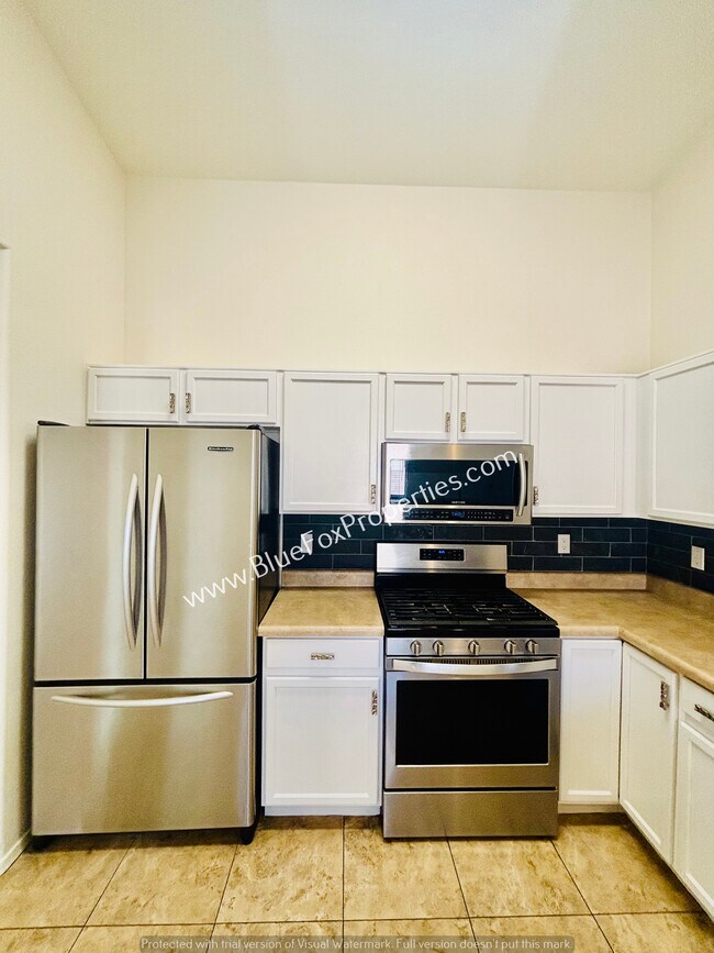 Building Photo - 5670 S Lemon Tree Dr