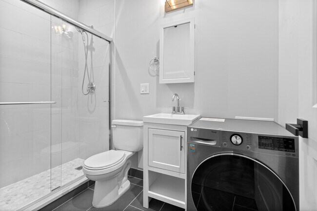 Building Photo - 1649 W Jonquil Terrace